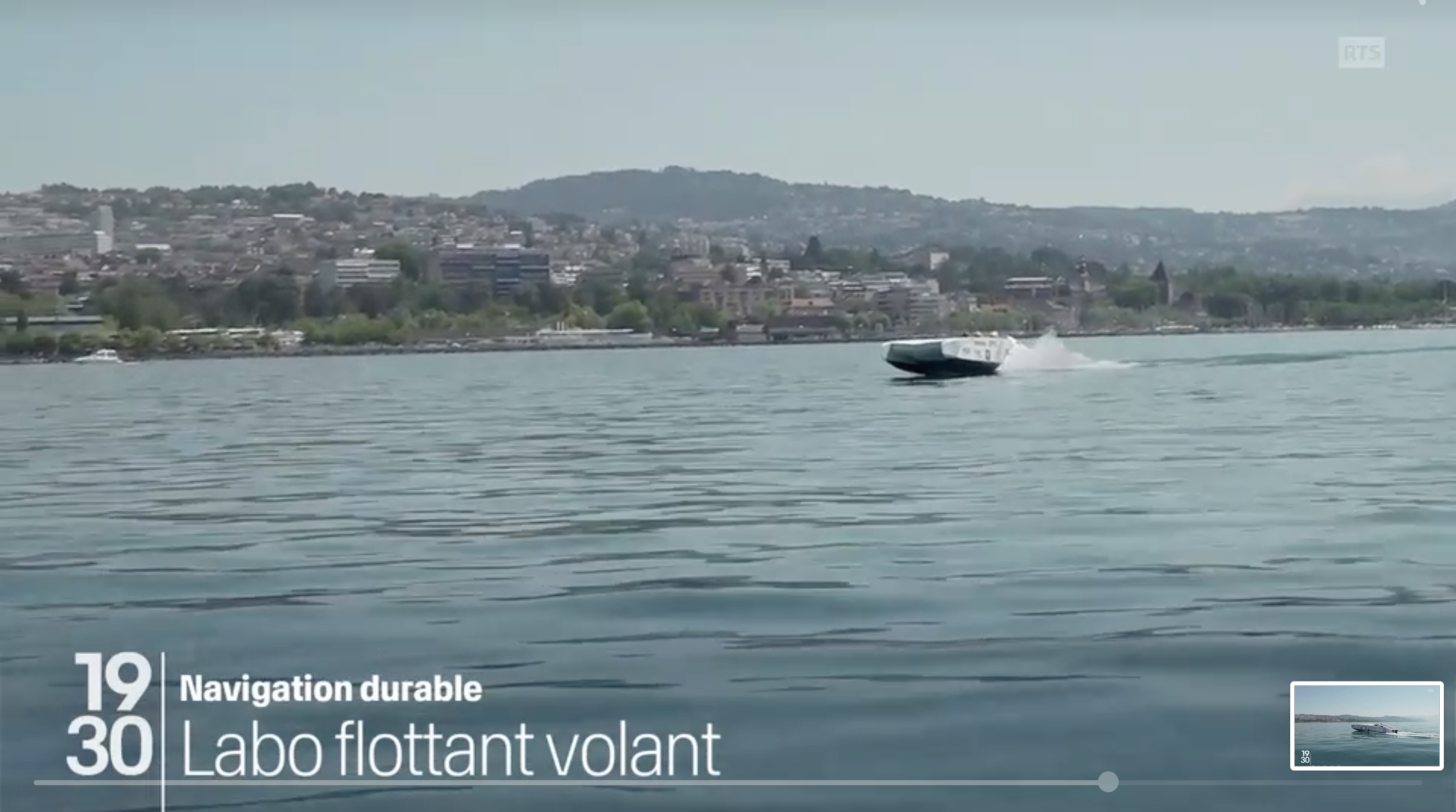 Le Swiss Solar Boat, laboratoire flottant de la navigation durable